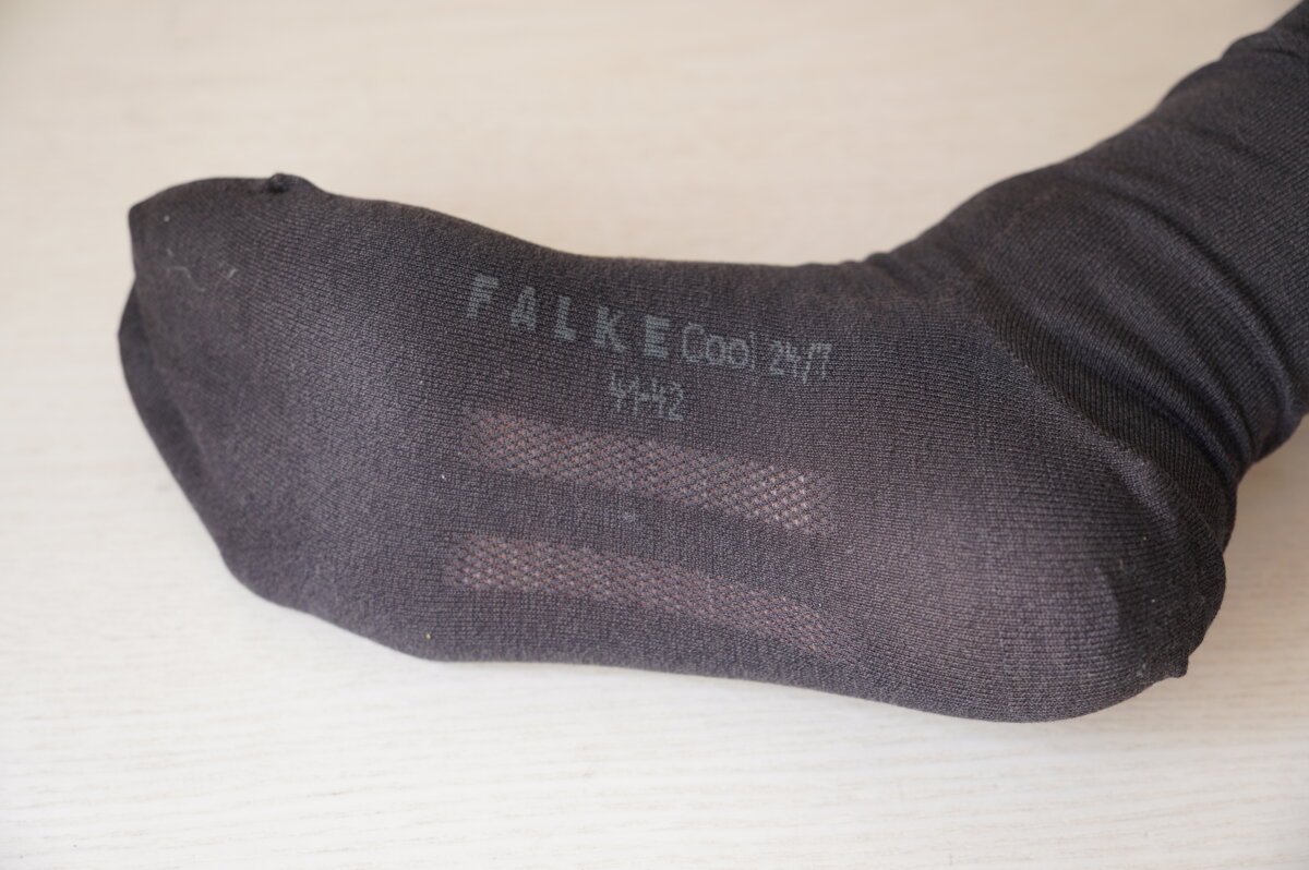 FALKE COOL 24/7ソックス13230で暑い夏を乗り切れ！｜人類を足蒸れから解放する靴下をレビュー。 | ミウラな日々