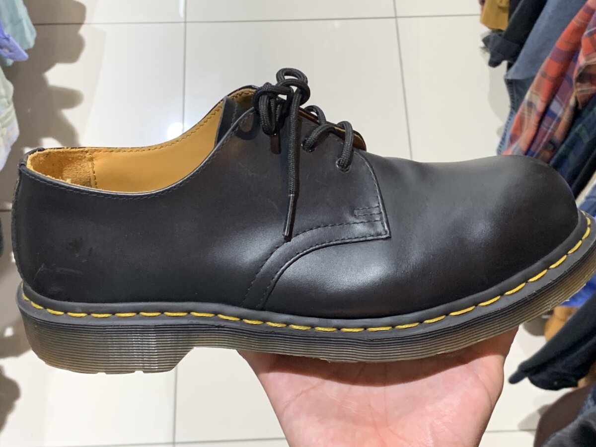 Dr martens 3hole gibson shoes