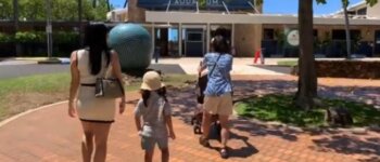 ホノルル水族館とワイキキマーケットで買い出しだ！｜家族で過ごすハワイ3日目