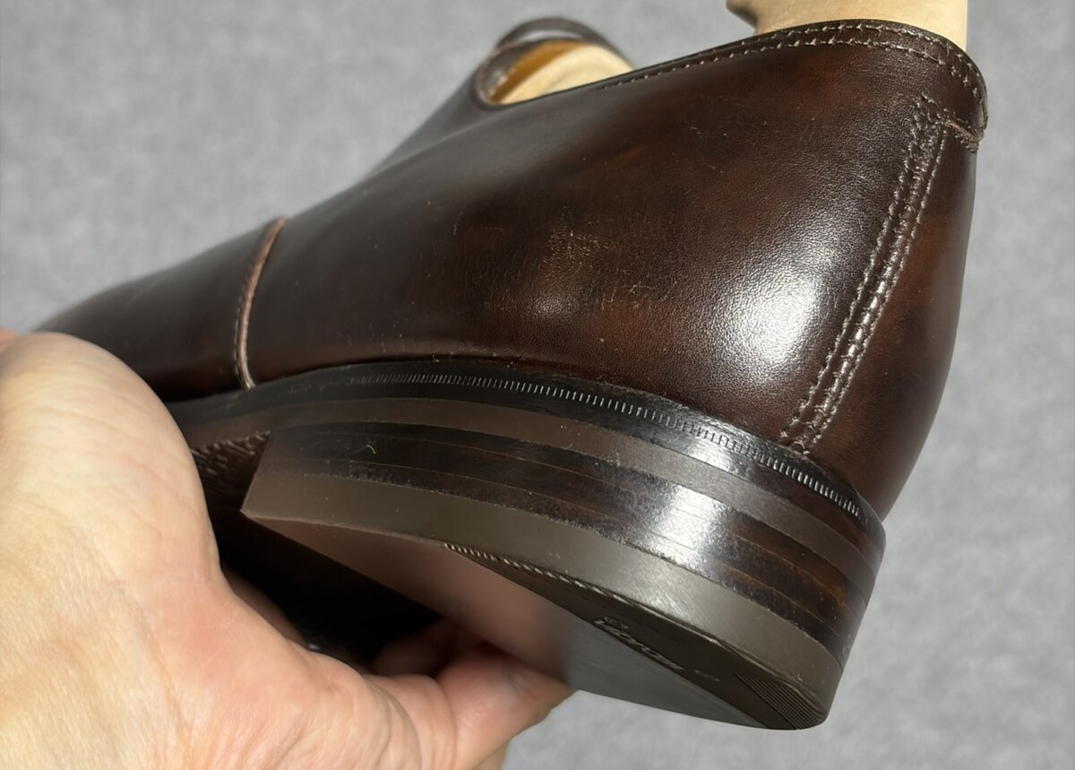 リファーレ札幌　踵修理　アフター　キレイ　ジョンロブ